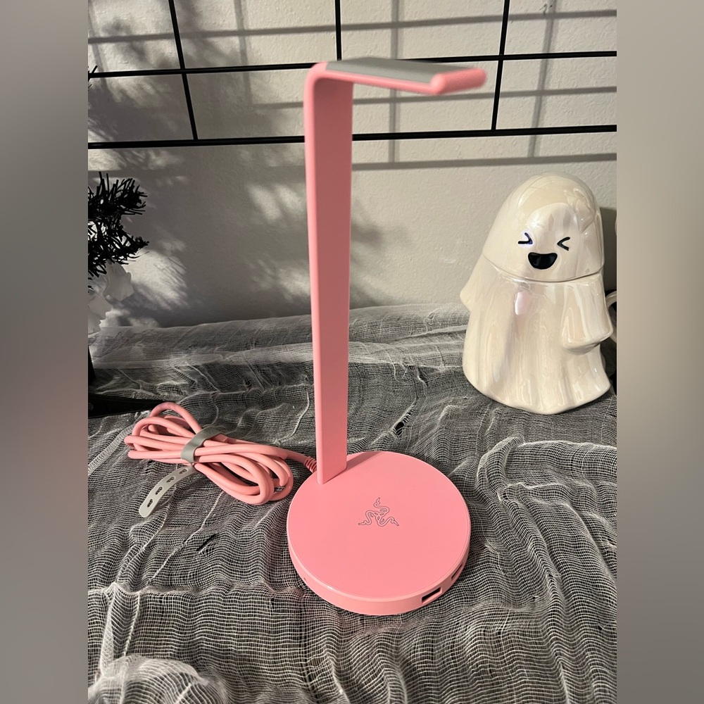 Razer Base Station V2 Chroma - Quartz
Headset Stand